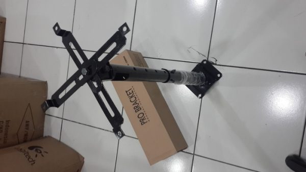 BRAKET PROJECTOR