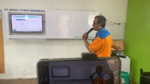 kegiatan guru magang di dieng cyber